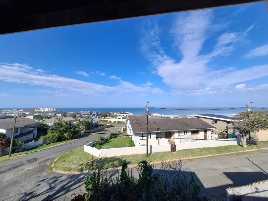 7 Bedroom Property for Sale in Gonubie Eastern Cape